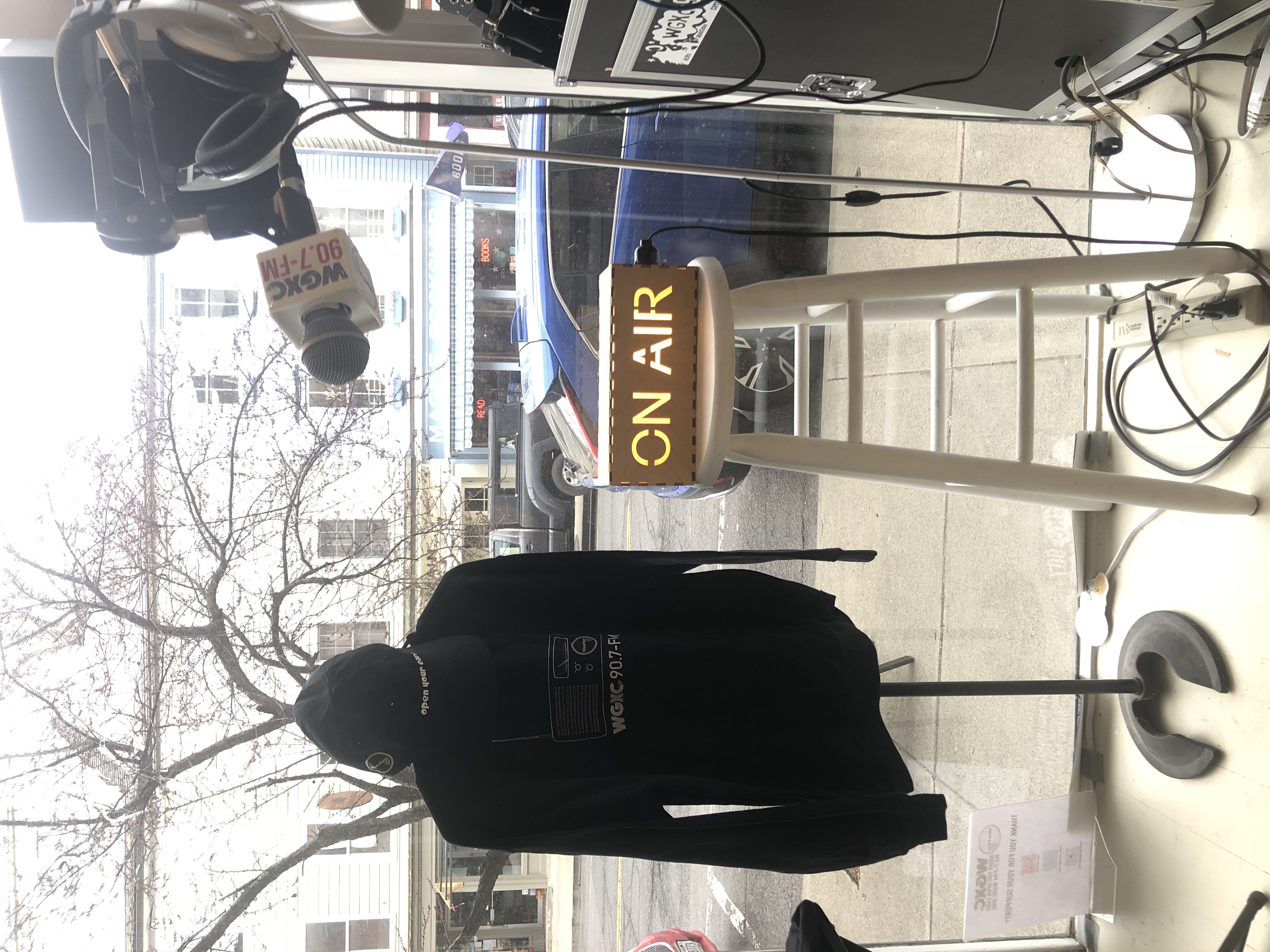 Thursday Afternoon Show with Justin Calder and Rebecca Borrer