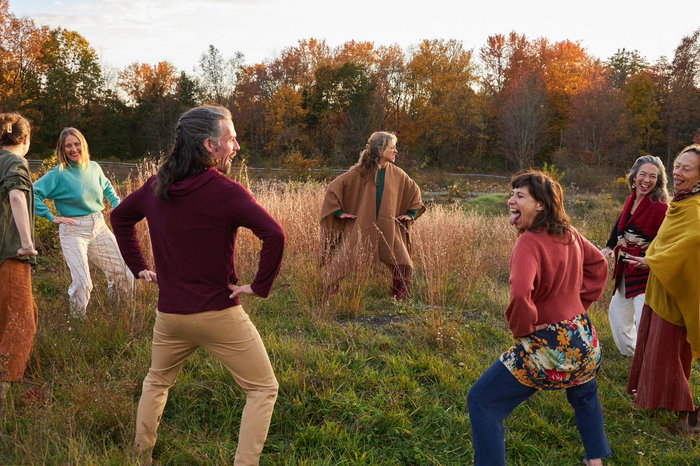 Dr. Kelly Jennings teaching Qi Gong